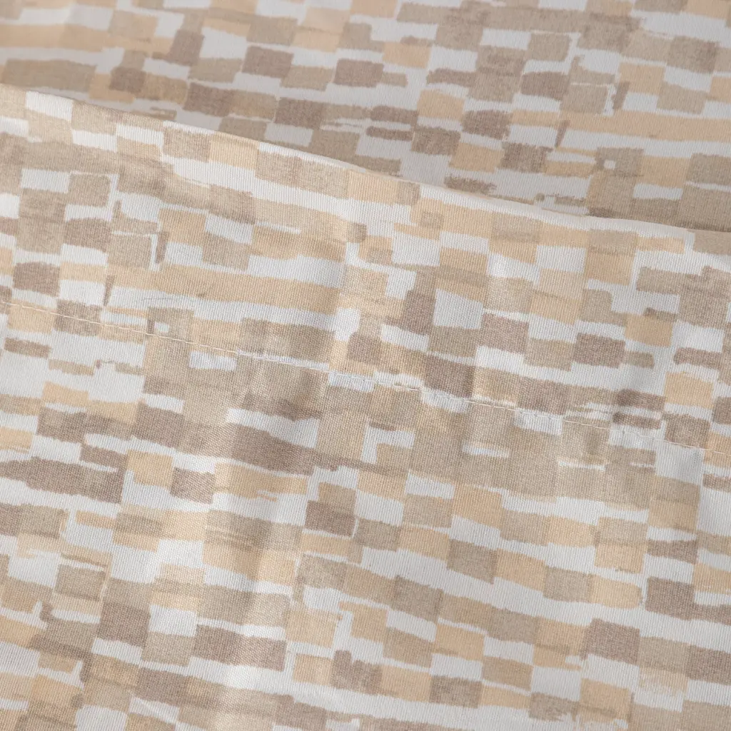 R051122-000615_3.webp